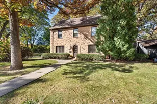 3918 Nakoma Rd, Madison, WI 53711 - Photo 2