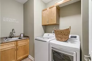 2819 Bluebird Dr, Portage, WI 53901 - Photo 36