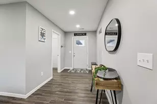 2464 Russell Ct, Reedsburg, WI 53959 - Photo 4