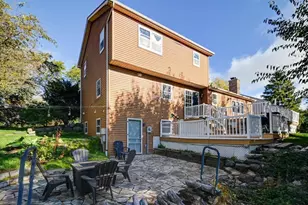 3702 Nathan Hale Ct, Middleton, WI 53562 - Photo 4