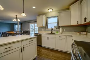 131 W Blackhawk Dr, Fort Atkinson, WI 53538 - Photo 8