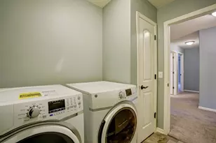 131 W Blackhawk Dr, Fort Atkinson, WI 53538 - Photo 22