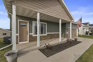 6657 Uecker Dr, DeForest, WI 53532 - Photo 2