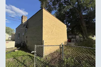 605 E 4th Avenue, Brodhead, WI 53520 - Photo 8