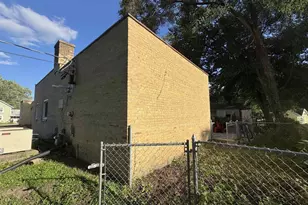 605 E 4th Ave, Brodhead, WI 53520 - Photo 8