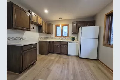 409 Kings Lynn Road, Stoughton, WI 53589 - Photo 20