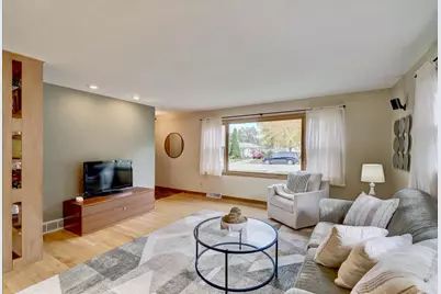 518 Johnson Street, Stoughton, WI 53589 - Photo 8