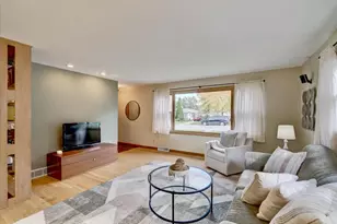 518 Johnson St, Stoughton, WI 53589 - Photo 8