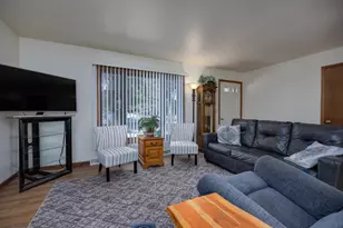 2219 Elizabeth St, Janesville, WI 53548 - Photo 6