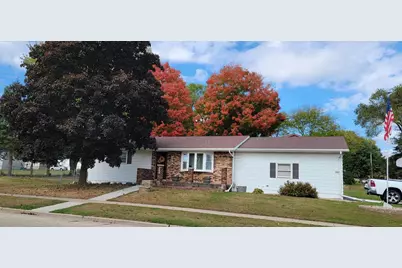 242 Berkley Boulevard, Baraboo, WI 53913 - Photo 1