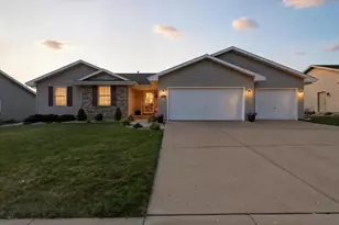 4609 Parkwood Dr, Milton, WI 53563 - Photo 1