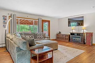 421 Roblee Rd, Baraboo, WI 53913 - Photo 10