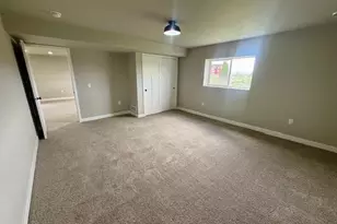 4044 Royal View Dr, DeForest, WI 53532 - Photo 6