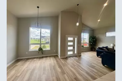 4044 Royal View Drive, DeForest, WI 53532 - Photo 4