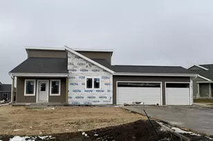 4044 Royal View Dr, DeForest, WI 53532 - Photo 2