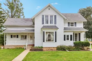 506 N Franklin St, Poynette, WI 53955 - Photo 1