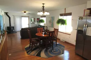 481 N Pearl St, Janesville, WI 53548 - Photo 6