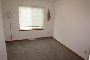 481 N Pearl St, Janesville, WI 53548 - Photo 24