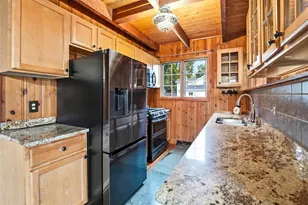 N4535 W Shore Place Rd, Cambridge, WI 53523 - Photo 4