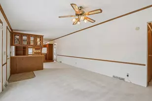 424 Oak Lodge Rd, Racine, WI 53185 - Photo 14