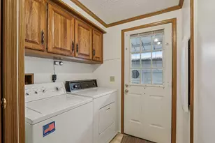 424 Oak Lodge Rd, Racine, WI 53185 - Photo 4