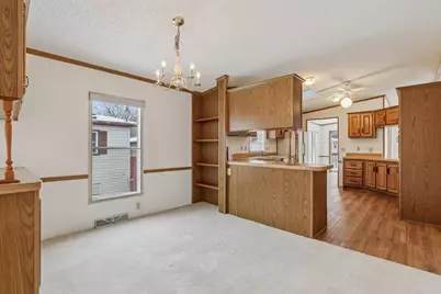 424 Oak Lodge Road, Racine, WI 53185 - Photo 8