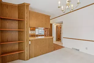 424 Oak Lodge Rd, Racine, WI 53185 - Photo 10