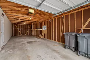 424 Oak Lodge Rd, Racine, WI 53185 - Photo 52