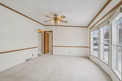 424 Oak Lodge Road, Racine, WI 53185 - Photo 16