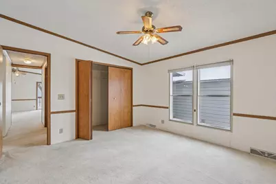 424 Oak Lodge Road, Racine, WI 53185 - Photo 28