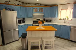 532 Harbor Heights Dr, Racine, WI 53185 - Photo 2