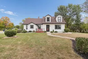 1903 S River Rd, Janesville, WI 53546 - Photo 2