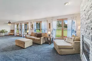 7108 Meier Rd, Middleton, WI 53562 - Photo 8