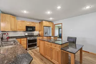 7108 Meier Rd, Middleton, WI 53562 - Photo 14