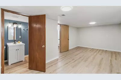 144 Wisconsin Street, Beaver Dam, WI 53916 - Photo 32