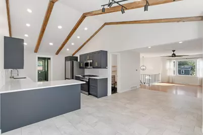 144 Wisconsin Street, Beaver Dam, WI 53916 - Photo 4