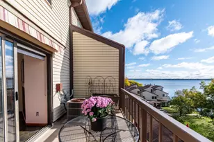 404 S Blount St, Madison, WI 53703 - Photo 2