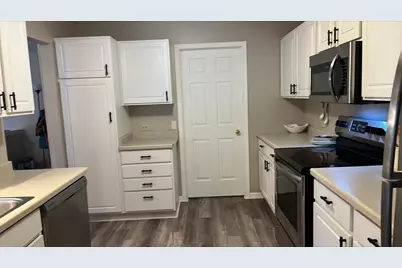 5206 Aspen Way, Madison, WI 53718 - Photo 4