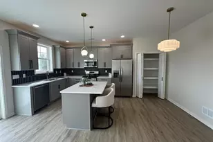 3162 S Bartells Dr, Beloit, WI 53512 - Photo 6