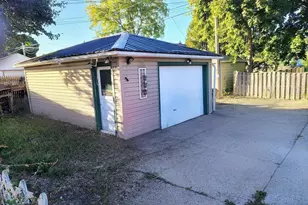 1722 Manitoba Ave, South Milwaukee, WI 53172 - Photo 18