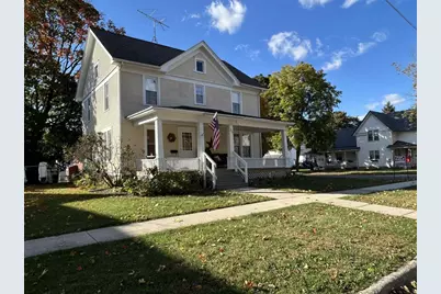 701 E 2nd Avenue, Brodhead, WI 53520 - Photo 2