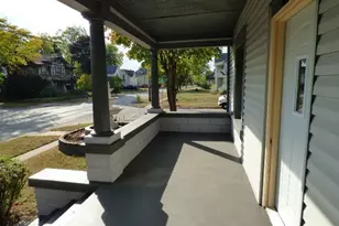 423 Portland Ave, Beloit, WI 53511 - Photo 4