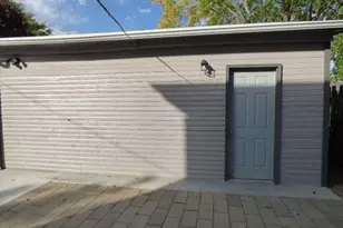 423 Portland Ave, Beloit, WI 53511 - Photo 8