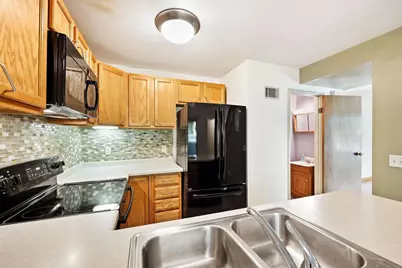 401 East Bluff, Madison, WI 53704 - Photo 14