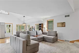 4273 Co Rd TT, Sun Prairie, WI 53590 - Photo 8