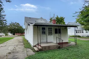 407 W Oak St, Sparta, WI 54656 - Photo 4