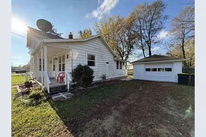 447 State Street, New Lisbon, WI 53950 - Photo 2