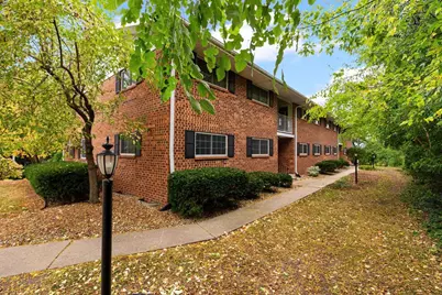1634 Norman Way #6, Madison, WI 53705 - Photo 2