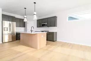 702 Cozy Farm Rd, Waunakee, WI 53597 - Photo 6