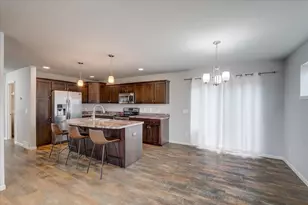 240 Sugar Maple Ln, Verona, WI 53593 - Photo 10